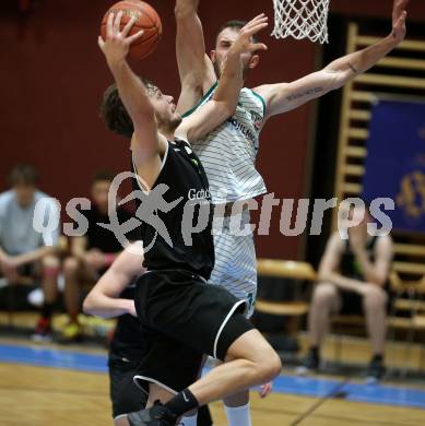 Basketball Zweite Liga 2021/2022. Grunddurchgang 5. Runde.  KOS Celovec gegen Basket Flames. Marko Gutalj (KOS), Lorenz Gerstendoerfer  (Basket Flames). Klagenfurt, am 6.11.2021.
Foto: Kuess
www.qspictures.net
---
pressefotos, pressefotografie, kuess, qs, qspictures, sport, bild, bilder, bilddatenbank