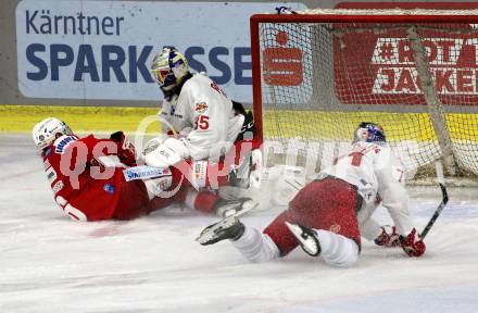 EBEL. Eishockey Bundesliga. KAC gegen  EC Red Bull Salzburg. Bischofberger Johannes (KAC), Jaervinen Jan-Mikael Johannes, Tolvanen Atte  (Salzburg). Klagenfurt, am 7.11.2021.
Foto: Kuess
www.qspictures.net

---
pressefotos, pressefotografie, kuess, qs, qspictures, sport, bild, bilder, bilddatenbank