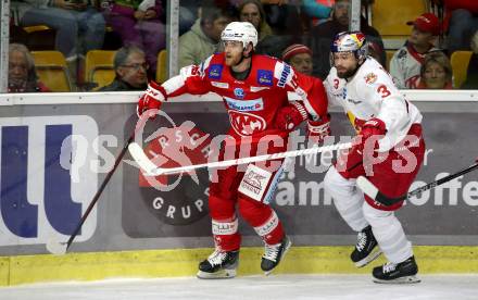 EBEL. Eishockey Bundesliga. KAC gegen  EC Red Bull Salzburg. Bischofberger Johannes (KAC), Schneider Peter  (Salzburg). Klagenfurt, am 7.11.2021.
Foto: Kuess
www.qspictures.net

---
pressefotos, pressefotografie, kuess, qs, qspictures, sport, bild, bilder, bilddatenbank