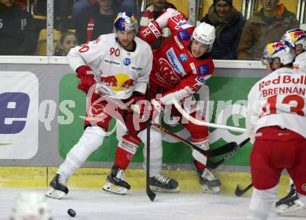 EBEL. Eishockey Bundesliga. KAC gegen  EC Red Bull Salzburg. Fraser Matthew (KAC), Pallestrang Alexander  (Salzburg). Klagenfurt, am 7.11.2021.
Foto: Kuess
www.qspictures.net

---
pressefotos, pressefotografie, kuess, qs, qspictures, sport, bild, bilder, bilddatenbank