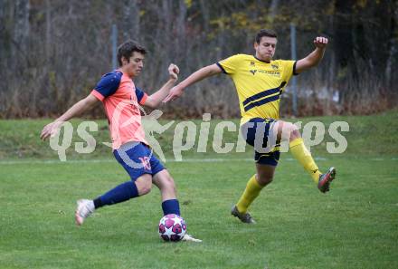 Fussball. 1. Klasse D. DSG Ferlach gegen Tainach.  Marcel Laussegger (Ferlach), Stefan Opietnik  (Tainach). Ferlach, 6.11.2021.
Foto: Kuess
---
pressefotos, pressefotografie, kuess, qs, qspictures, sport, bild, bilder, bilddatenbank