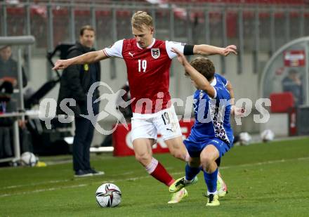 Fussball. FIFA. WM Qualifikationsspiel. European Qualifiers. Oesterreich gegen Moldawien.  Louis Schaub,  (Oesterreich), Ioan-Calin Revenco  (Moldawien). Klagenfurt, Woerthersee Stadion, 15.11.2021.
Foto: Kuess
www.qspictures.net
---
pressefotos, pressefotografie, kuess, qs, qspictures, sport, bild, bilder, bilddatenbank