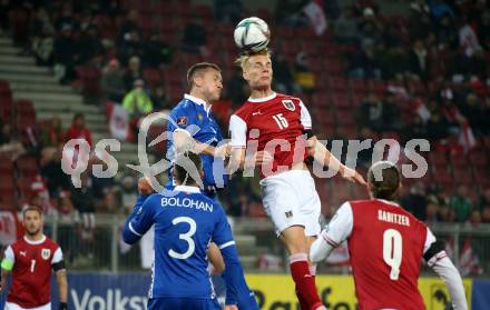 Fussball. FIFA. WM Qualifikationsspiel. European Qualifiers. Oesterreich gegen Moldawien. Philipp Lienhart,   (Oesterreich),  Veaceslav Posmac (Moldawien). Klagenfurt, Woerthersee Stadion, 15.11.2021.
Foto: Kuess
www.qspictures.net
---
pressefotos, pressefotografie, kuess, qs, qspictures, sport, bild, bilder, bilddatenbank
