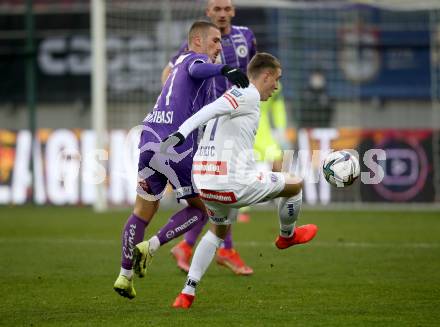 Fussball. Bundesliga. SK Austria Klagenfurt gegen  FK Austria Wien.   Turgay Gemicibasi (Klagenfurt), Aleksandar Jukic (Wien). Klagenfurt, am 21.11.2021.
Foto: Kuess
www.qspictures.net
---
pressefotos, pressefotografie, kuess, qs, qspictures, sport, bild, bilder, bilddatenbank