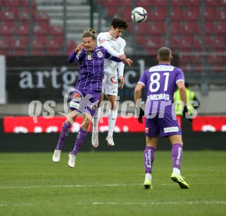 Fussball. Bundesliga. SK Austria Klagenfurt gegen  FK Austria Wien.    Patrick Greil (Klagenfurt), Vesel Demaku (Wien). Klagenfurt, am 21.11.2021.
Foto: Kuess
www.qspictures.net
---
pressefotos, pressefotografie, kuess, qs, qspictures, sport, bild, bilder, bilddatenbank