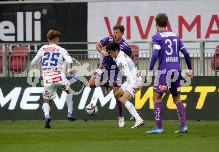 Fussball. Bundesliga. SK Austria Klagenfurt gegen  FK Austria Wien.   Herbert Paul (Klagenfurt), Muharem Huskovic, Vesel Demaku  (Wien). Klagenfurt, am 21.11.2021.
Foto: Kuess
www.qspictures.net
---
pressefotos, pressefotografie, kuess, qs, qspictures, sport, bild, bilder, bilddatenbank