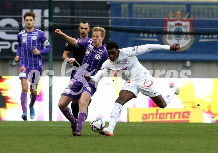 Fussball. Bundesliga. SK Austria Klagenfurt gegen  FK Austria Wien.   Christopher Brian Cvetko (Klagenfurt), Noah Ohio  (Wien). Klagenfurt, am 21.11.2021.
Foto: Kuess
www.qspictures.net
---
pressefotos, pressefotografie, kuess, qs, qspictures, sport, bild, bilder, bilddatenbank