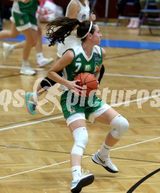 Basketball Damen Superliga 2021/2022. Grunddurchgang 5. Runde.  KOS Celovec Damen gegen UBI Graz.  Simone Schwarzinger (Graz). Klagenfurt, am 20.11.2021.
Foto: Kuess
www.qspictures.net
---
pressefotos, pressefotografie, kuess, qs, qspictures, sport, bild, bilder, bilddatenbank