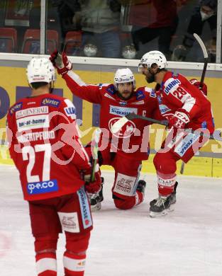 EBEL. Eishockey Bundesliga. KAC gegen	Tesla Orli Znojmo. Torjubel Thomas Hundertpfund, Manuel Ganahl, Martin Schumnig (KAC). Klagenfurt, am 21.11.2021.
Foto: Kuess
www.qspictures.net

---
pressefotos, pressefotografie, kuess, qs, qspictures, sport, bild, bilder, bilddatenbank