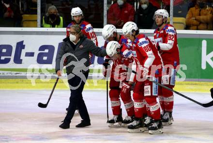 EBEL. Eishockey Bundesliga. KAC gegen	Tesla Orli Znojmo. Dr. Guenther Bachler, Thomas Koch, Matthew Fraser, Kraus Nikolaus, Clemens Unterweger (KAC). Klagenfurt, am 21.11.2021.
Foto: Kuess
www.qspictures.net

---
pressefotos, pressefotografie, kuess, qs, qspictures, sport, bild, bilder, bilddatenbank