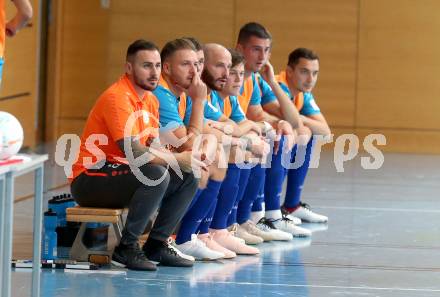 Futsal Meisterschaft (1.OEFL - B). Klagenfurt gegen Wiener Neustadt 1. FC Murexin Allstars.  Trainer Marko Petricevic, Spielerbank (Klagenfurt). Klagenfurt, 20.11.2021.
Foto: Kuess
www.qspictures.net
---
pressefotos, pressefotografie, kuess, qs, qspictures, sport, bild, bilder, bilddatenbank