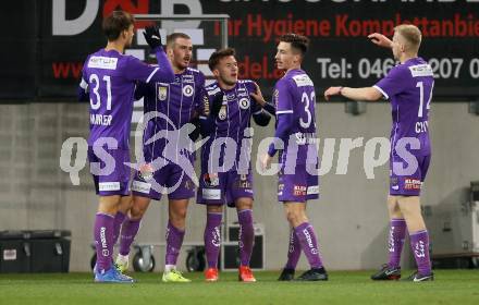 Fussball. Bundesliga. SK Austria Klagenfurt gegen  FC Red Bull Salzburg.   Torjubel Turgay Gemicibasi, Till Sebastian Schumacher, Thorsten Mahrer, Florian Rieder, Christopher Cvetko (Klagenfurt). Klagenfurt, am 27.11.2021.
Foto: Kuess
www.qspictures.net
---
pressefotos, pressefotografie, kuess, qs, qspictures, sport, bild, bilder, bilddatenbank