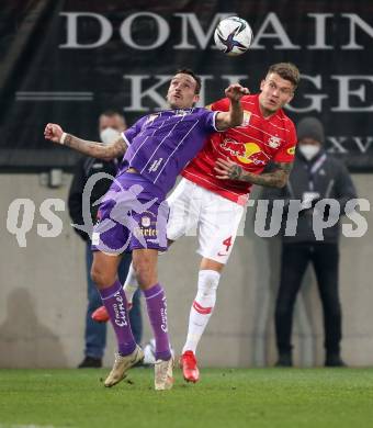 Fussball. Bundesliga. SK Austria Klagenfurt gegen  FC Red Bull Salzburg.   Markus Pink, (Klagenfurt), Kamil Piatkowski (Salzburg ). Klagenfurt, am 27.11.2021.
Foto: Kuess
www.qspictures.net
---
pressefotos, pressefotografie, kuess, qs, qspictures, sport, bild, bilder, bilddatenbank