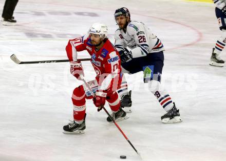 EBEL. Eishockey Bundesliga. KAC gegen	Hydro Fehervar AV 19. Manuel Ganahl,  (KAC),  Daniel Szabo (Fehervar). Klagenfurt, am 28.11.2021.
Foto: Kuess
www.qspictures.net

---
pressefotos, pressefotografie, kuess, qs, qspictures, sport, bild, bilder, bilddatenbank