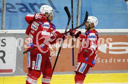 EBEL. Eishockey Bundesliga. KAC gegen	Hydro Fehervar AV 19. Torjubel Matthew Fraser, Rok Ticar, Thomas Koch (KAC). Klagenfurt, am 28.11.2021.
Foto: Kuess
www.qspictures.net

---
pressefotos, pressefotografie, kuess, qs, qspictures, sport, bild, bilder, bilddatenbank
