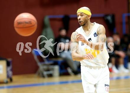 Basketball Zweite Liga 2021/2022. Grunddurchgang 8. Runde.  Woerthersee Piraten gegen RAIDERS Tirol.  Shawn Ray (KOS). Klagenfurt, am 4.12.2021. 
Foto: Kuess
www.qspictures.net

---
pressefotos, pressefotografie, kuess, qs, qspictures, sport, bild, bilder, bilddatenbank
