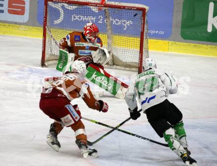 EBEL. Eishockey Bundesliga. KAC gegen	HK SZ Olimpija. Thomas Vallant, Sebastian Dahm, (KAC),  Guillaume Leclerc  (Olimpija). Klagenfurt, am 7.12.2021.
Foto: Kuess
www.qspictures.net

---
pressefotos, pressefotografie, kuess, qs, qspictures, sport, bild, bilder, bilddatenbank