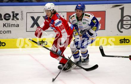 EBEL. Eishockey Bundesliga. VSV gegen KAC. Scott Kosmachuk,   (VSV), Nikolaus Kraus  (KAC). Villach, am 10.12.2021.
Foto: Kuess
www.qspictures.net
---
pressefotos, pressefotografie, kuess, qs, qspictures, sport, bild, bilder, bilddatenbank