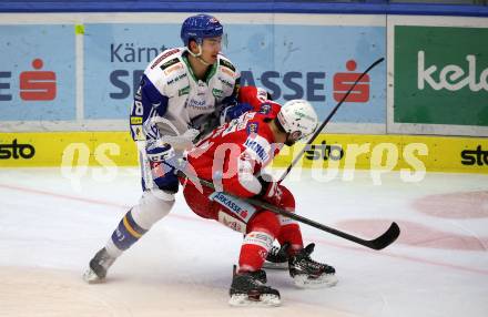EBEL. Eishockey Bundesliga. VSV gegen KAC.  Felix Maxa,  (VSV),  Steven Strong (KAC). Villach, am 10.12.2021.
Foto: Kuess
www.qspictures.net
---
pressefotos, pressefotografie, kuess, qs, qspictures, sport, bild, bilder, bilddatenbank