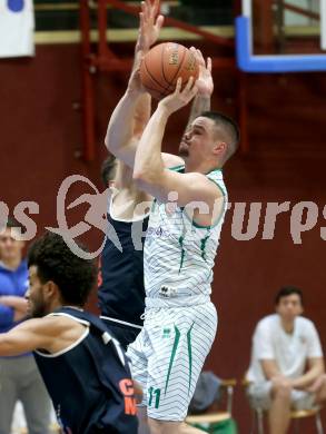 Basketball Zweite Liga 2021/2022. Grunddurchgang 9. Runde.  KOS Celovec gegen BBC Nord Dragonz. Grega Sajevic (KOS). Klagenfurt, am 11.12.2021.
Foto: Kuess
www.qspictures.net
---
pressefotos, pressefotografie, kuess, qs, qspictures, sport, bild, bilder, bilddatenbank