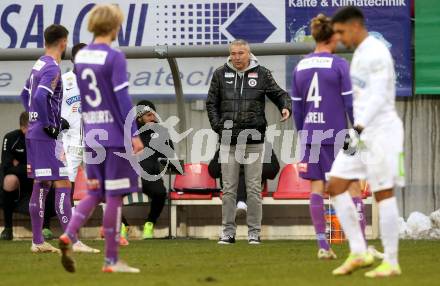 Fussball. Bundesliga. SK Austria Klagenfurt gegen  SK Puntigamer Sturm Graz.  Trainer Peter Pacult (Klagenfurt). Klagenfurt, am 12.12.2021.
Foto: Kuess
www.qspictures.net
---
pressefotos, pressefotografie, kuess, qs, qspictures, sport, bild, bilder, bilddatenbank