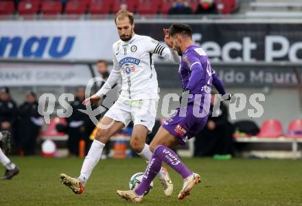 Fussball. Bundesliga. SK Austria Klagenfurt gegen  SK Puntigamer Sturm Graz.  Darijo Pecirep,  (Klagenfurt), Jan Gorenc Stankovic (Graz). Klagenfurt, am 12.12.2021.
Foto: Kuess
www.qspictures.net
---
pressefotos, pressefotografie, kuess, qs, qspictures, sport, bild, bilder, bilddatenbank