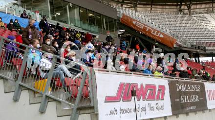 Fussball. Bundesliga. SK Austria Klagenfurt gegen  SK Puntigamer Sturm Graz.  Fans (Klagenfurt). Klagenfurt, am 12.12.2021.
Foto: Kuess
www.qspictures.net
---
pressefotos, pressefotografie, kuess, qs, qspictures, sport, bild, bilder, bilddatenbank