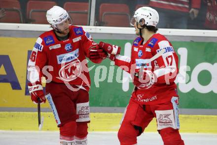 EBEL. Eishockey Bundesliga. KAC gegen	HK SZ Olimpija. Jubel Johannes Bischofberger, Manuel Ganahl (KAC). Klagenfurt, am 17.12.2021.
Foto: Kuess
www.qspictures.net

---
pressefotos, pressefotografie, kuess, qs, qspictures, sport, bild, bilder, bilddatenbank