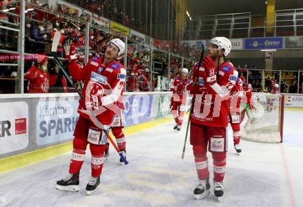 EBEL. Eishockey Bundesliga. KAC gegen	HK SZ Olimpija. Nicholas Erik Petersen, Thomas Hundertpfund (KAC). Klagenfurt, am 17.12.2021.
Foto: Kuess
www.qspictures.net

---
pressefotos, pressefotografie, kuess, qs, qspictures, sport, bild, bilder, bilddatenbank