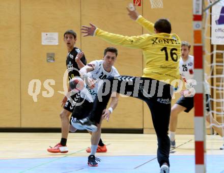 Handball. SC Ferlach gegen Baernbach/Koeflach.  Mladan Jovanovic,  (SCF). Ferlach, am 18.12.2021.
Foto: Kuess
---
pressefotos, pressefotografie, kuess, qs, qspictures, sport, bild, bilder, bilddatenbank