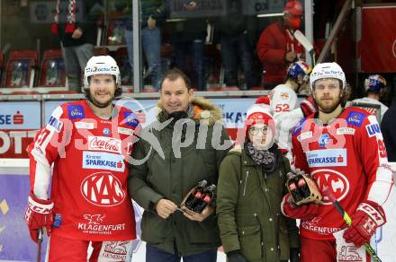 EBEL. Eishockey Bundesliga. KAC gegen	EC Red Bull Salzburg. Ganahl Manuel,  Obersteiner Daniel (KAC). Klagenfurt, am 21.12.2021.
Foto: Kuess
www.qspictures.net

---
pressefotos, pressefotografie, kuess, qs, qspictures, sport, bild, bilder, bilddatenbank