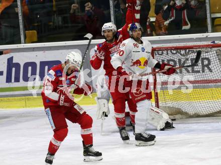 EBEL. Eishockey Bundesliga. KAC gegen	EC Red Bull Salzburg. Torjubel Geier Manuel, Ganahl Manuel (VSV),  Pallestrang Alexander (KAC). Klagenfurt, am 21.12.2021.
Foto: Kuess
www.qspictures.net

---
pressefotos, pressefotografie, kuess, qs, qspictures, sport, bild, bilder, bilddatenbank