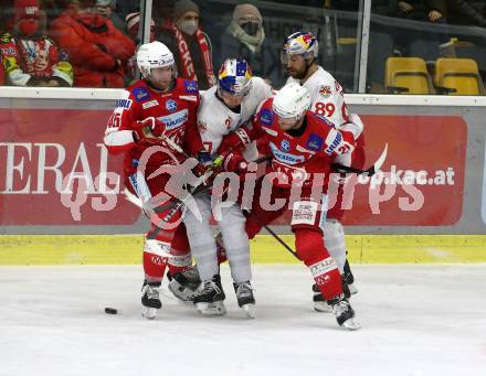 EBEL. Eishockey Bundesliga. KAC gegen	EC Red Bull Salzburg. Tavzelj Andrej,Geier Manuel1,  (KAC), Loney Ty, Baltram Florian  (Salzburg). Klagenfurt, am 21.12.2021.
Foto: Kuess
www.qspictures.net

---
pressefotos, pressefotografie, kuess, qs, qspictures, sport, bild, bilder, bilddatenbank