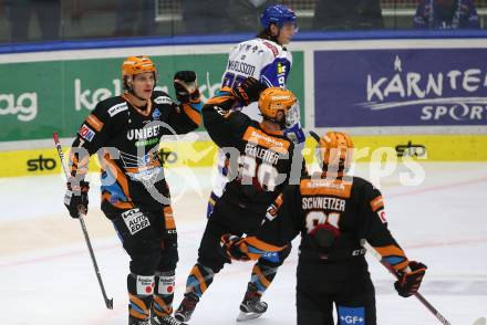 EBEL. Eishockey Bundesliga. VSV gegen Steinbach Black Wings Linz.  Torjubel Brian Lebler, Will Pelletier, Ramon Schnetzer,  (Linz). Villach, am 21.12.2021.
Foto: Kuess
www.qspictures.net
---
pressefotos, pressefotografie, kuess, qs, qspictures, sport, bild, bilder, bilddatenbank