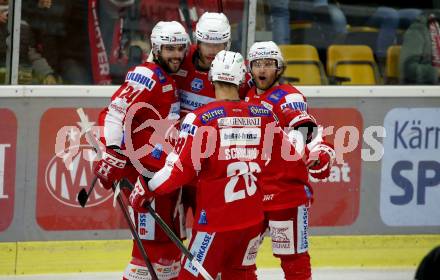 EBEL. Eishockey Bundesliga. KAC gegen	VSV. Torjubel Thomas Hundertpfund, Johannes Bischofberger, Steven Strong, Martin Schumnig (KAC). Klagenfurt, am 26.12.2021.
Foto: Kuess
www.qspictures.net

---
pressefotos, pressefotografie, kuess, qs, qspictures, sport, bild, bilder, bilddatenbank
