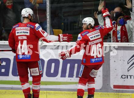 EBEL. Eishockey Bundesliga. KAC gegen	VSV. Torjubel Johannes Bischofberger, Paul Postma (KAC). Klagenfurt, am 26.12.2021.
Foto: Kuess
www.qspictures.net

---
pressefotos, pressefotografie, kuess, qs, qspictures, sport, bild, bilder, bilddatenbank