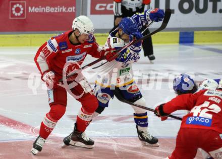 EBEL. Eishockey Bundesliga. KAC gegen	VSV. Matthew Fraser, (KAC),    John Hughes (VSV). Klagenfurt, am 26.12.2021.
Foto: Kuess
www.qspictures.net

---
pressefotos, pressefotografie, kuess, qs, qspictures, sport, bild, bilder, bilddatenbank