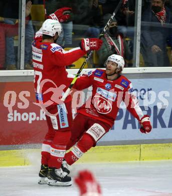 EBEL. Eishockey Bundesliga. KAC gegen	VSV. Torjubel Thomas Hundertpfund, Johannes Bischofberger (KAC). Klagenfurt, am 26.12.2021.
Foto: Kuess
www.qspictures.net

---
pressefotos, pressefotografie, kuess, qs, qspictures, sport, bild, bilder, bilddatenbank