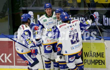 EBEL. Eishockey Bundesliga. VSV gegen HK SZ Olimpija.  Torjubel Joel Broda, Philipp Lindner, Benjamin Lanzinger, Derek Joslin (VSV). Villach, am 28.12.2021.
Foto: Kuess
www.qspictures.net
---
pressefotos, pressefotografie, kuess, qs, qspictures, sport, bild, bilder, bilddatenbank
