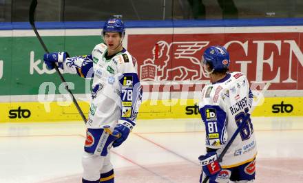 EBEL. Eishockey Bundesliga. VSV gegen HK SZ Olimpija. Torjubel Felix Maxa, Marco Richter  (VSV). Villach, am 28.12.2021.
Foto: Kuess
www.qspictures.net
---
pressefotos, pressefotografie, kuess, qs, qspictures, sport, bild, bilder, bilddatenbank
