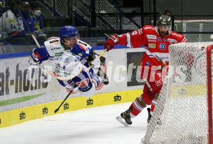 EBEL. Eishockey Bundesliga. VSV gegen HCB Suedtirol Alperia.  Marco Richter,  (VSV),  Mathew Maione (Bozen). Villach, am 30.12.2021.
Foto: Kuess
www.qspictures.net
---
pressefotos, pressefotografie, kuess, qs, qspictures, sport, bild, bilder, bilddatenbank