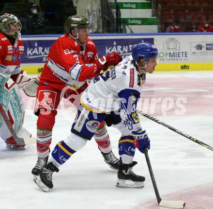 EBEL. Eishockey Bundesliga. VSV gegen HCB Suedtirol Alperia.  Benjamin Lanzinger,  (VSV),  Ivan Tauferer (Bozen). Villach, am 30.12.2021.
Foto: Kuess
www.qspictures.net
---
pressefotos, pressefotografie, kuess, qs, qspictures, sport, bild, bilder, bilddatenbank
