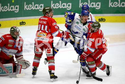 EBEL. Eishockey Bundesliga. VSV gegen HCB Suedtirol Alperia.  Felix Maxa,  (VSV), Nicholas Plastino,  Mathew Maione, Kevin Boyle  (Bozen). Villach, am 30.12.2021.
Foto: Kuess
www.qspictures.net
---
pressefotos, pressefotografie, kuess, qs, qspictures, sport, bild, bilder, bilddatenbank