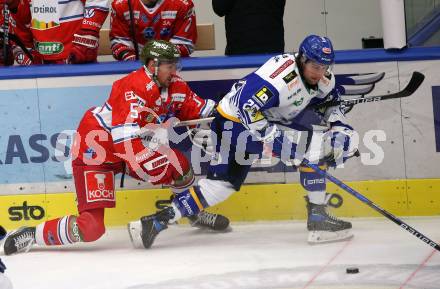EBEL. Eishockey Bundesliga. VSV gegen HCB Suedtirol Alperia.  Joel Broda,  (VSV), Alex Trivellato  (Bozen). Villach, am 30.12.2021.
Foto: Kuess
www.qspictures.net
---
pressefotos, pressefotografie, kuess, qs, qspictures, sport, bild, bilder, bilddatenbank