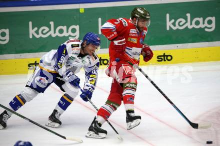EBEL. Eishockey Bundesliga. VSV gegen HCB Suedtirol Alperia.  Alexander Rauchenwald,  (VSV), Daniel Catenacci  (Bozen). Villach, am 30.12.2021.
Foto: Kuess
www.qspictures.net
---
pressefotos, pressefotografie, kuess, qs, qspictures, sport, bild, bilder, bilddatenbank