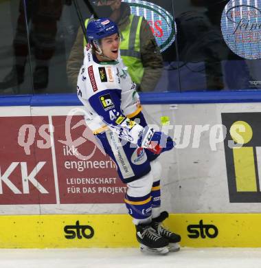 EBEL. Eishockey Bundesliga. VSV gegen HCB Suedtirol Alperia.  Torjubel Benjamin Lanzinger (VSV). Villach, am 30.12.2021.
Foto: Kuess
www.qspictures.net
---
pressefotos, pressefotografie, kuess, qs, qspictures, sport, bild, bilder, bilddatenbank