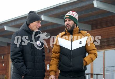 Fussball. Bundesliga. Austria Klagenfurt. Training. Peter Kostolansky, Team Manager Sandro Zakany. Moosburg, 3.1.2022.
Foto: Kuess
---
pressefotos, pressefotografie, kuess, qs, qspictures, sport, bild, bilder, bilddatenbank