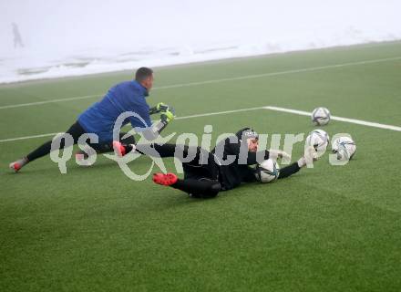 Fussball. Bundesliga. Austria Klagenfurt. Training. Phillip Menzel, Lennart Moser . Moosburg, 3.1.2022.
Foto: Kuess
---
pressefotos, pressefotografie, kuess, qs, qspictures, sport, bild, bilder, bilddatenbank