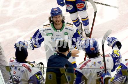 EBEL. Eishockey Bundesliga. VSV gegen KAC.  Torjubel Maximilian Rebernig,  (VSV). Villach, am 4.1.2022.
Foto: Kuess
www.qspictures.net
---
pressefotos, pressefotografie, kuess, qs, qspictures, sport, bild, bilder, bilddatenbank