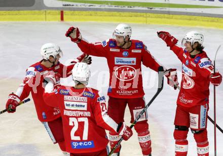 EBEL. Eishockey Bundesliga. KAC gegen	Moser Medical Graz99ers. Torjubel Clemens Unterweger, Thomas Hundertpfund, David Maier, Paul Postma (KAC). Klagenfurt, am 6.1.2022.
Foto: Kuess
www.qspictures.net

---
pressefotos, pressefotografie, kuess, qs, qspictures, sport, bild, bilder, bilddatenbank